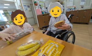 遠距離介護 看護師外出同行 外出付き添い お買い物同行 高齢者施設見守り 外食同行 外食付き添い 歩行器 杖歩行 車椅子 シルバーカー トイレ介助 広島市 介護保険適応外サービス 保険外サービス 介護靴 介護シューズ 通院付き添い 受診同行 診察室付き添い 外出同行 薬局付き添い 外出付き添い 外食同行 歩行器 杖歩行 車椅子 シルバーカー トイレ介助 看護師 介護保険適応外サービス 保険外サービス 診察室同行 がん相談支援センター付き添い 高齢者施設 見守り お話相手