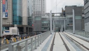 外出付き添い　外食付き添い　広島市　看護師　広島電鉄　駅前大橋ルート　高齢者　車椅子　障害者　保険外自費サービス　食事介助　排泄介助　内服サポート　