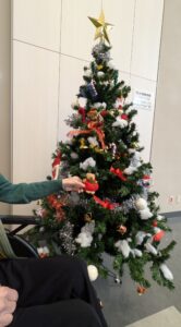 病院付き添い　遠距離介護　看護師外出同行　外出付き添い　お買い物同行　高齢者施設見守り　外食同行　外食付き添い　歩行器　杖歩行　車椅子　シルバーカー　トイレ介助　広島市　介護保険適応外サービス　　保険外サービス 介護靴　 通院付き添い　受診同行　診察室付き添い　外出同行　薬局付き添い　外出付き添い　外食同行　歩行器　杖歩行　車椅子　シルバーカー　トイレ介助　看護師　介護保険適応外サービス　保険外サービス　　診察室同行　がん相談支援センター付き添い　高齢者施設　見守り　お話相手