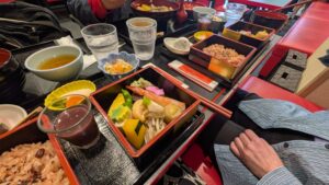 看護師　外出同行　御菓子所高木　外出付き添い　お買い物同行　高齢者施設見守り　外食同行　外食付き添い　歩行器　杖歩行　車椅子　シルバーカー　トイレ介助　広島市　介護保険適応外サービス　　保険外サービス 介護靴　介護シューズ 通院付き添い　受診同行　診察室付き添い　外出同行　薬局付き添い　外出付き添い　外食同行　歩行器　杖歩行　車椅子　シルバーカー　トイレ介助　看護師　　介護保険適応外サービス　保険外サービス　　診察室同行　がん相談支援センター付き添い　高齢者施設　見守り　お話相手　認知症