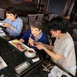 看護師　外出同行　外出付き添い　お買い物同行　高齢者施設見守り　外食同行　外食付き添い　歩行器　杖歩行　車椅子　シルバーカー　トイレ介助　広島市　介護保険適応外サービス　　保険外サービス 介護靴　介護シューズ 通院付き添い　受診同行　診察室付き添い　外出同行　薬局付き添い　外出付き添い　外食同行　歩行器　杖歩行　車椅子　シルバーカー　トイレ介助　看護師　　介護保険適応外サービス　保険外サービス　　診察室同行　がん相談支援センター付き添い　高齢者施設　見守り　お話相手